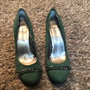 Shoedazzle color block heels